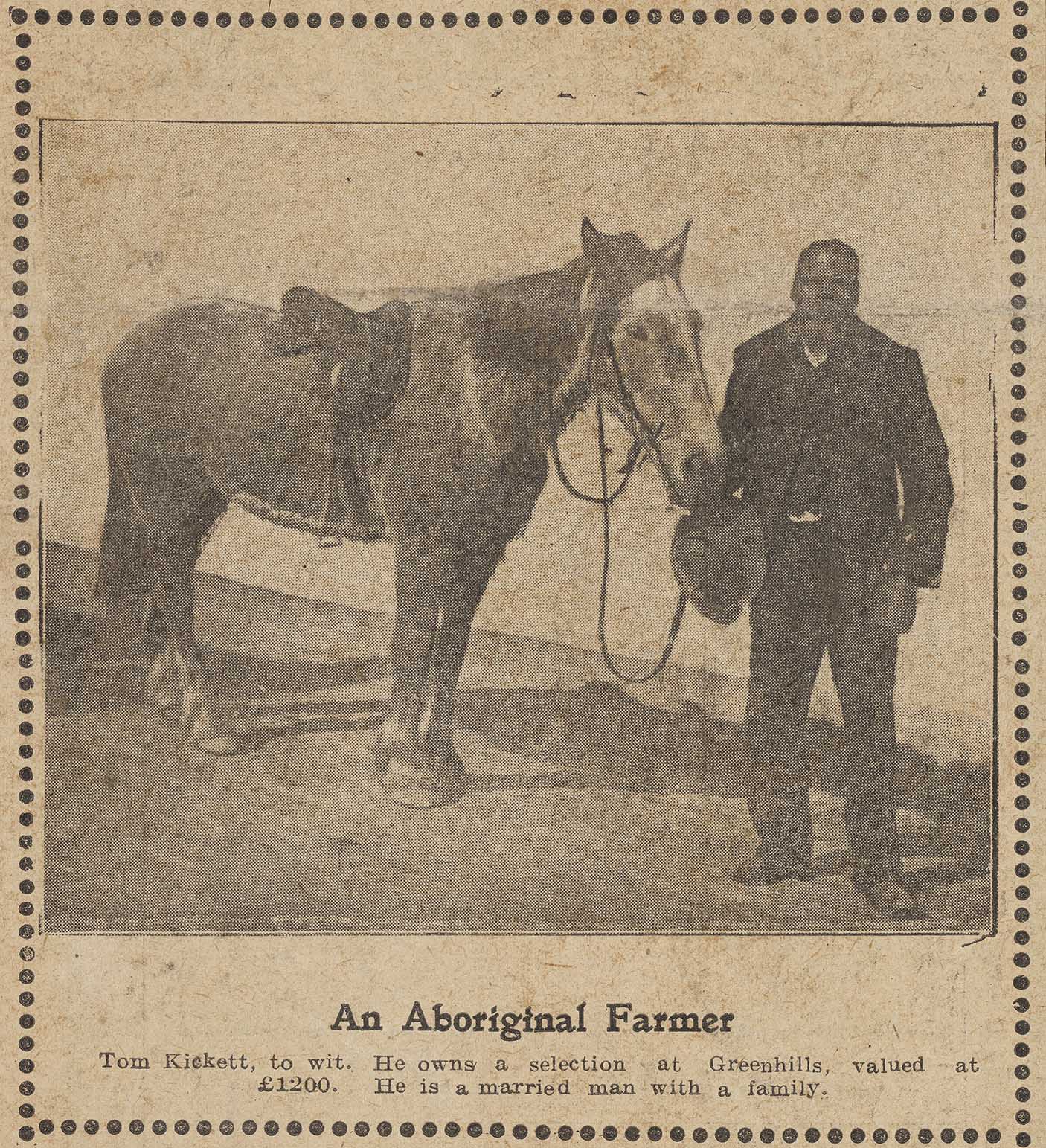 一张汤姆·基特和一匹马的剪报。
